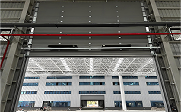 刚察工业提升门