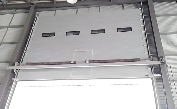 刚察工业滑升门