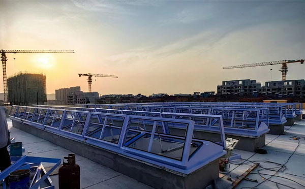 消防刚察排烟窗工作原理