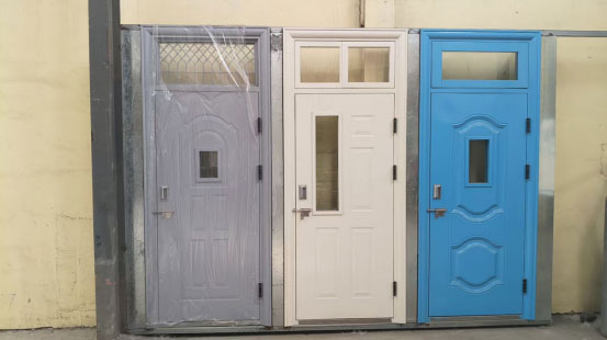 刚察学校教室门 刚察学校教室门