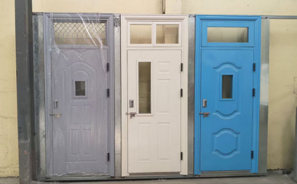 刚察学校教室门